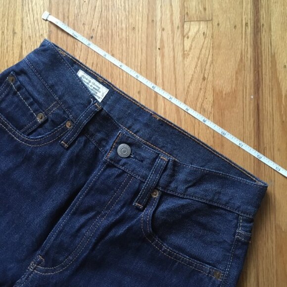 like new Levis 501 Across a plain dark wash 24 - Picture 5 of 5